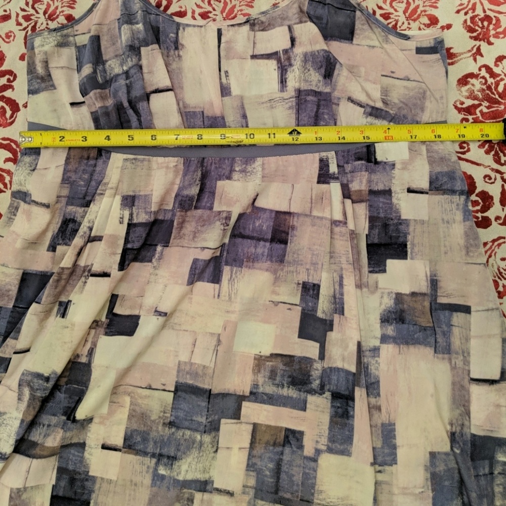 Dress - Picture 5 of 7